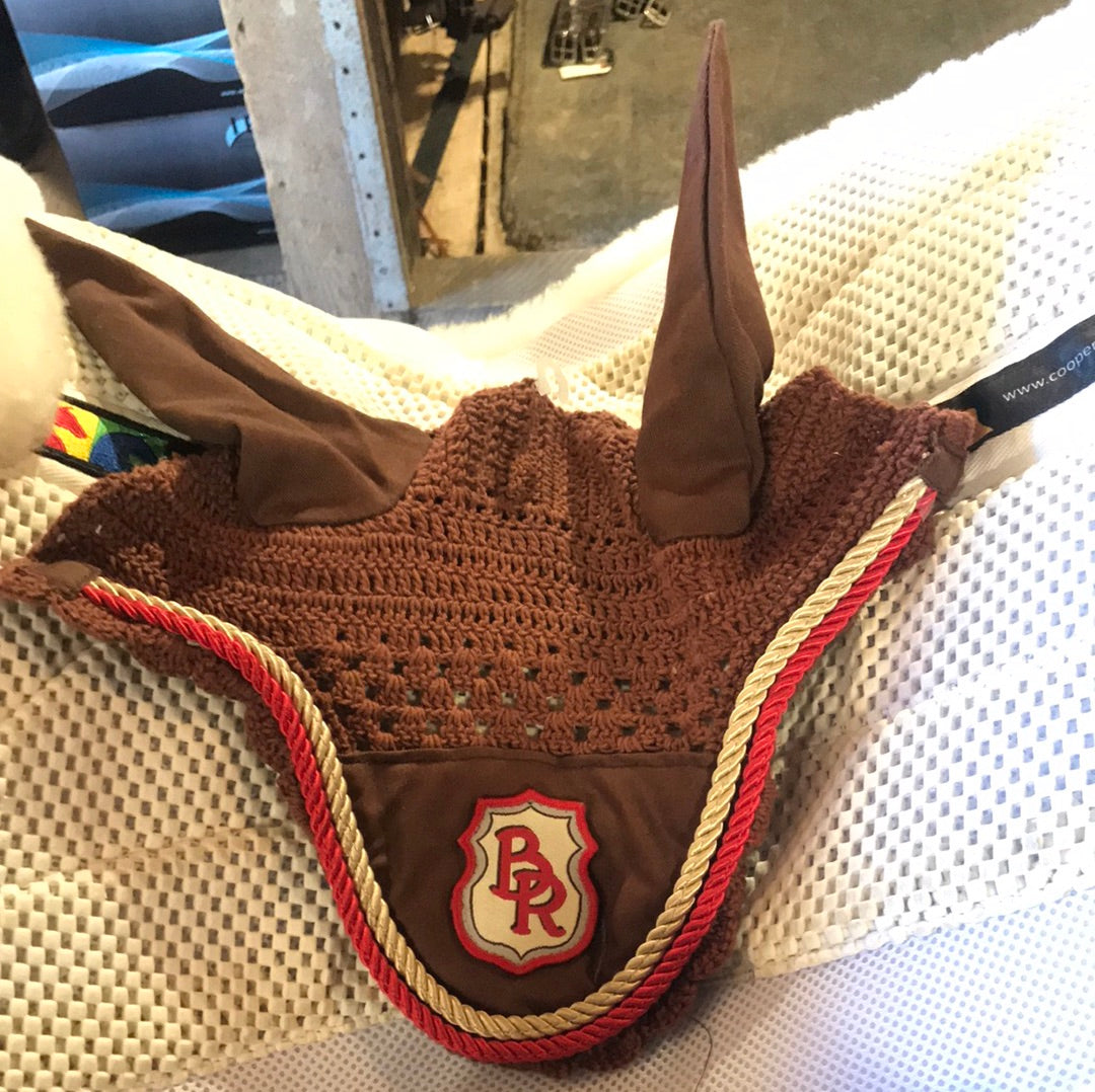 BR bonnet
