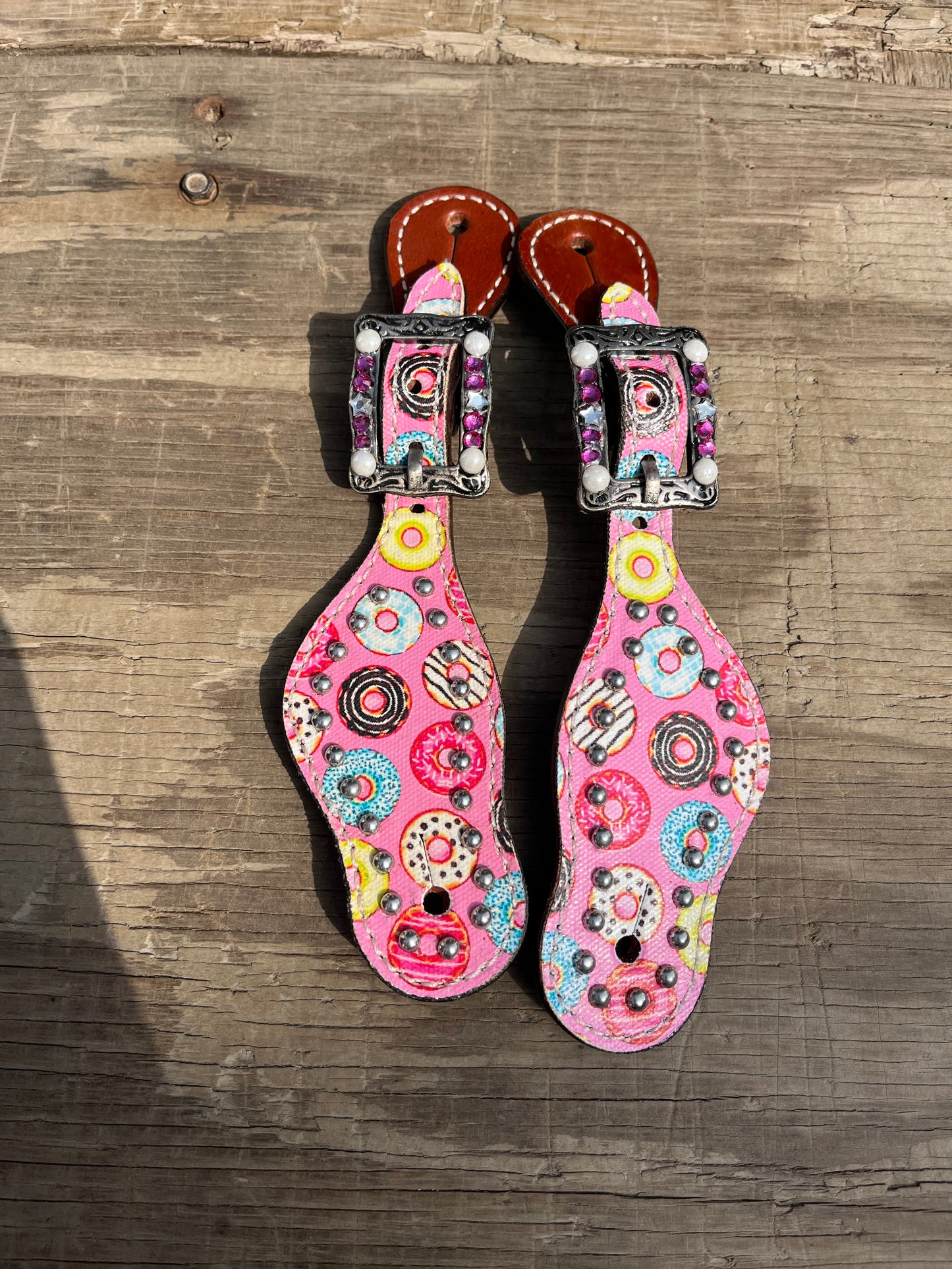 Pony donut spur straps