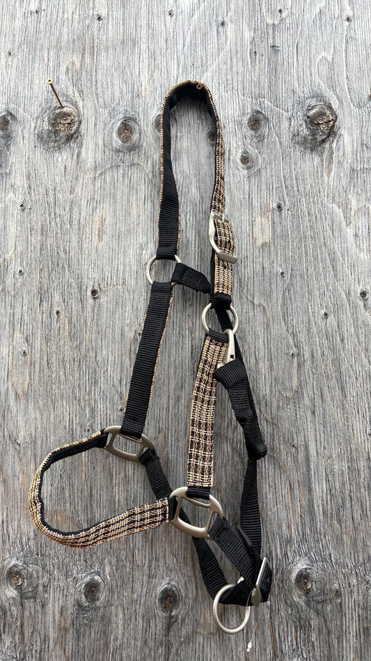 Full size halter