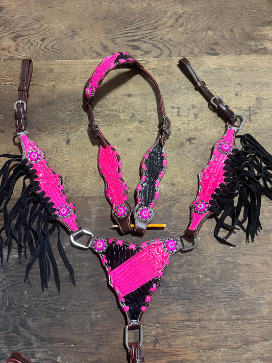 Pink and black one ear gladiator tack set