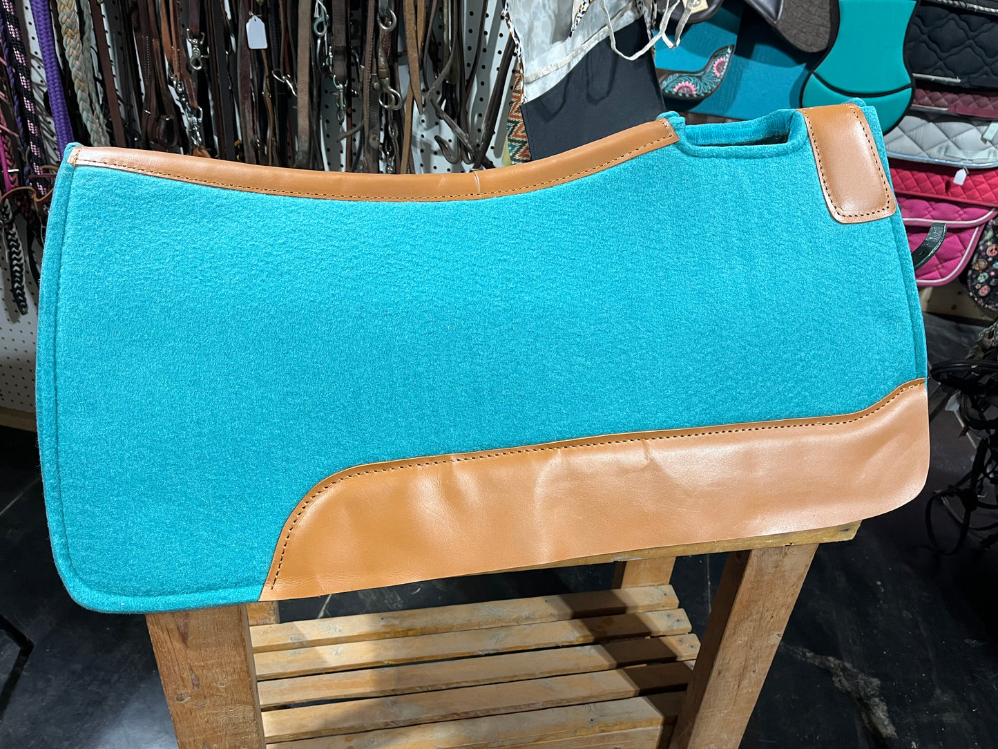 Teal western pad