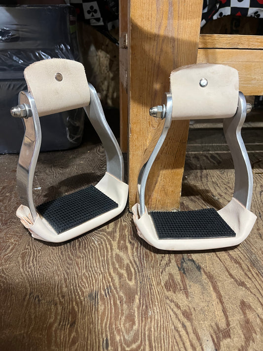 LARGE sure grip barrel stirrups. Photo 1 shows stirrups. Photo 2,3,4 shows sizing compared to regular stirrups