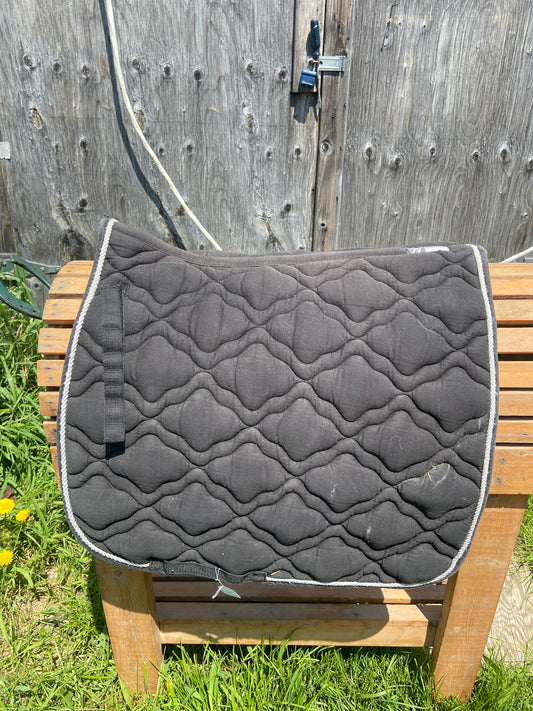 Isabelle werth black pad has rip