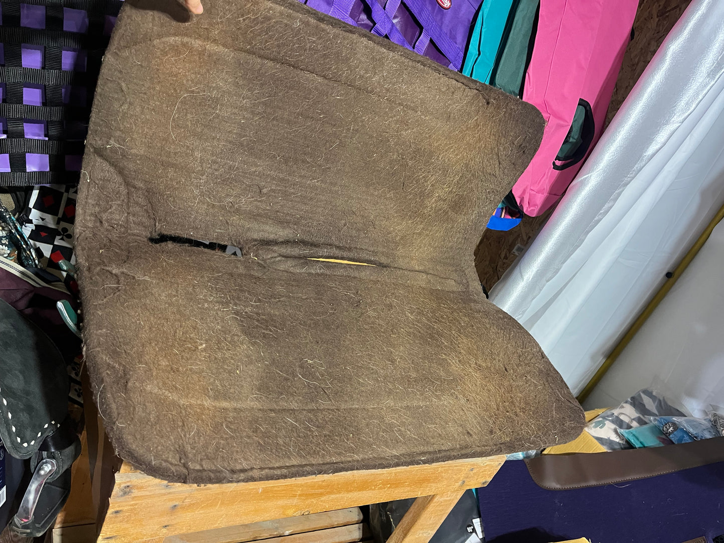 Brown used 32 x 1 felt pad