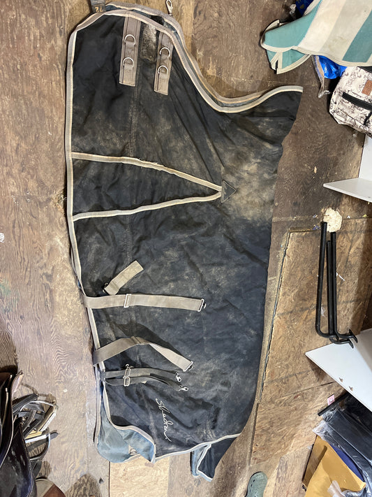 72β shedrow high neck turnout