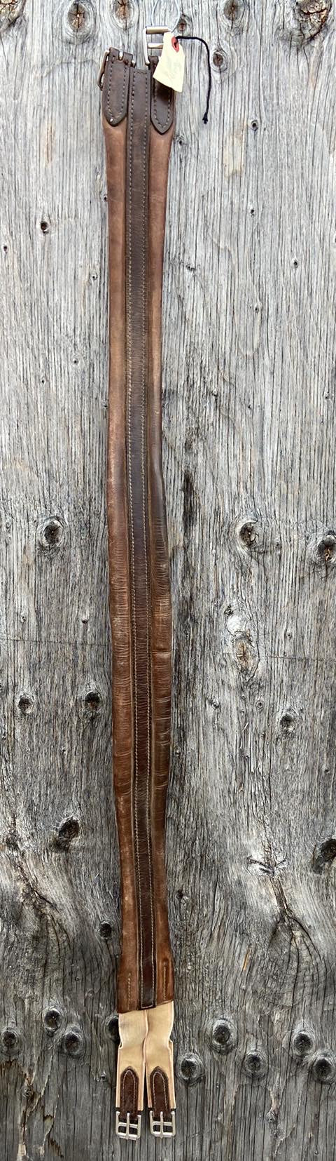 54” older style leather girth