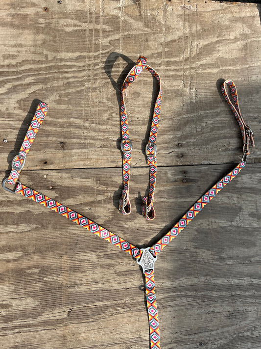 Nylon aztec tack set
