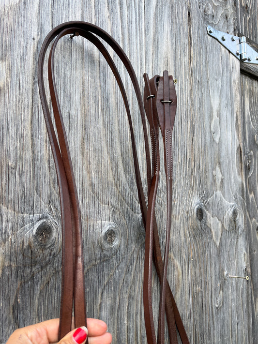 Quick change oil split reins