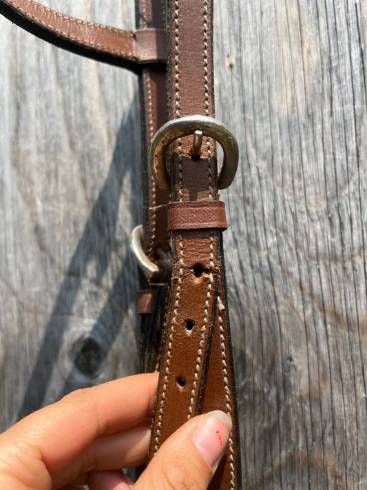 One ear headstall has crack