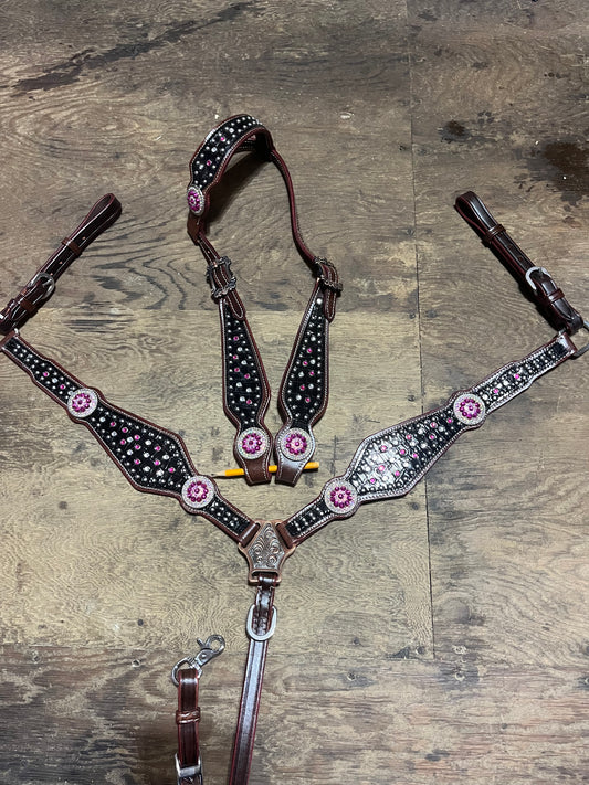 Black one ear tack set with pink stones