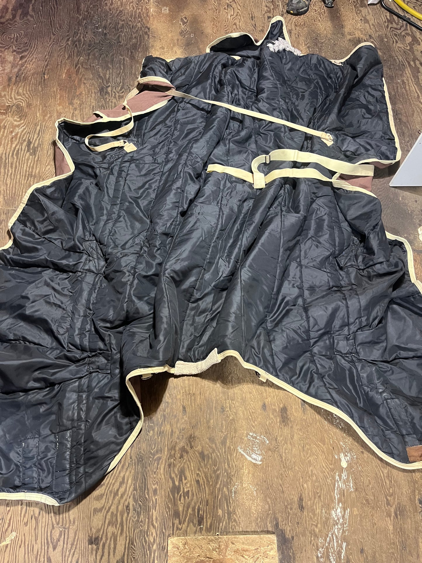 84” 400g blanket note photos