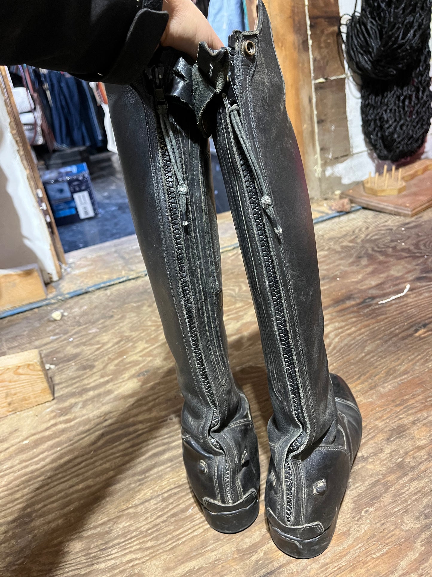 Mountain horse size 7 slim calf