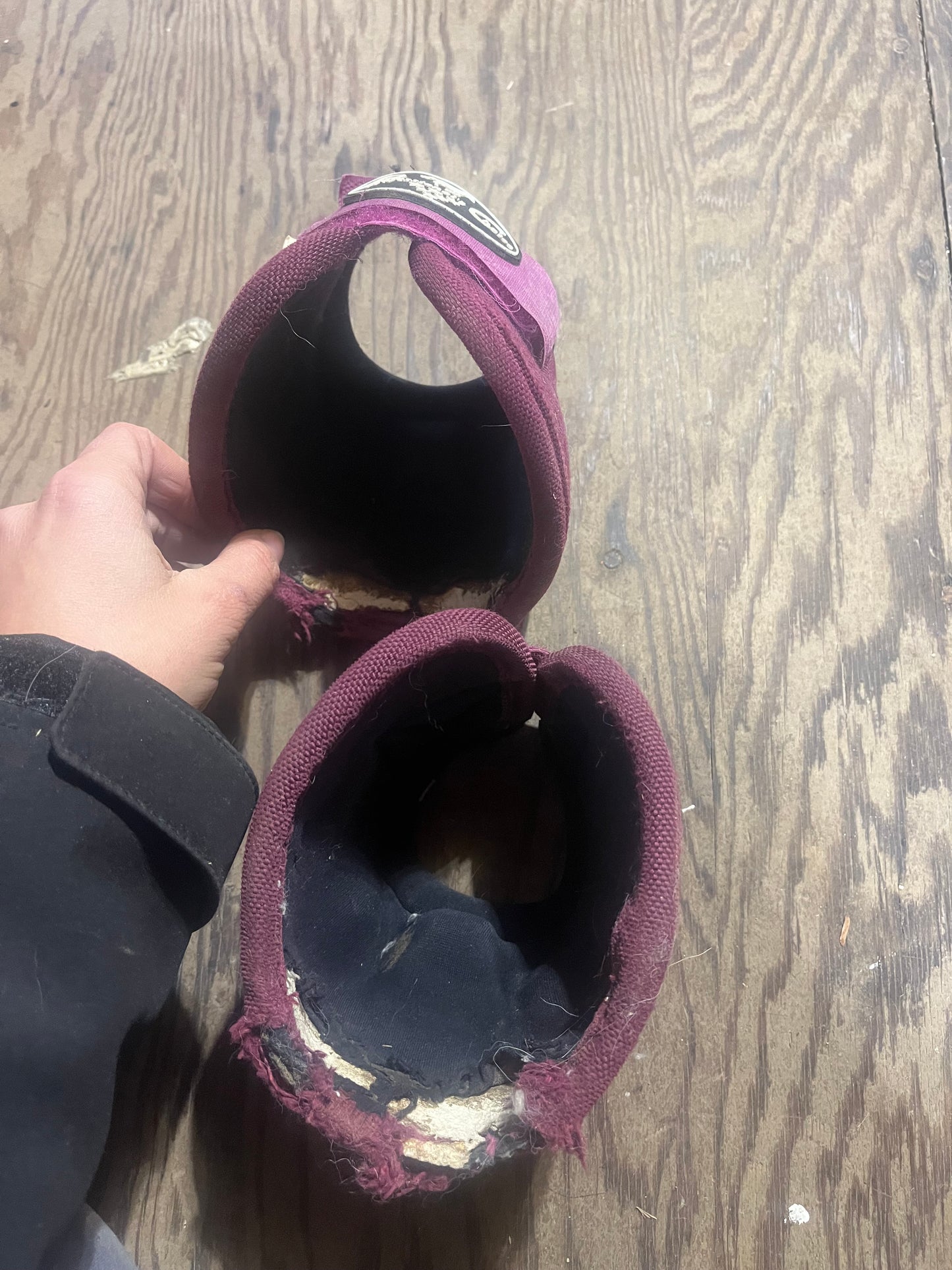 Burgundy large pro choice no turn bell boots with wear