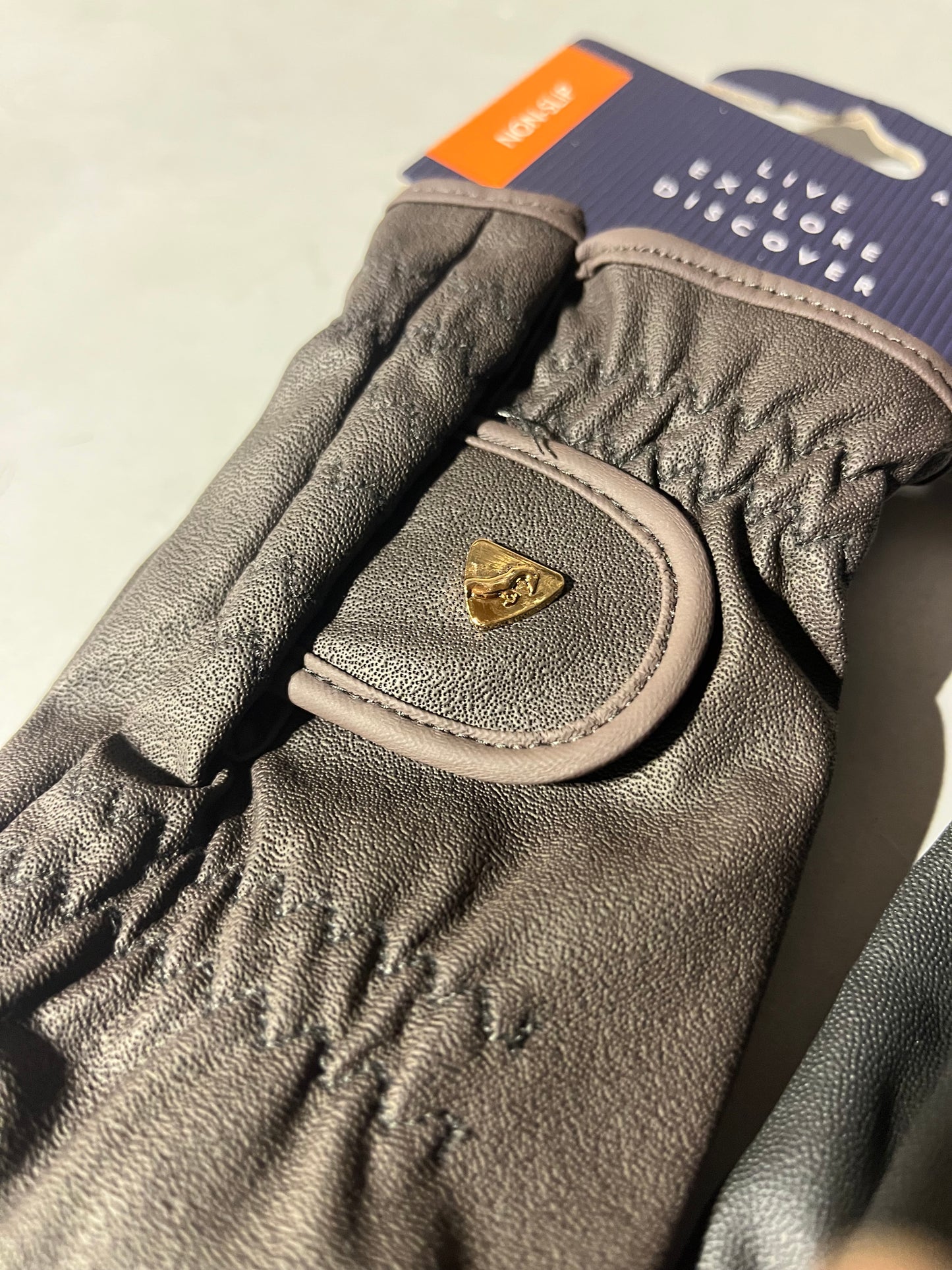 Ladies riding gloves