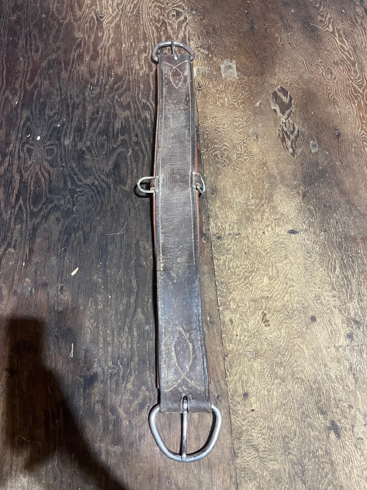 34” used leather cinch