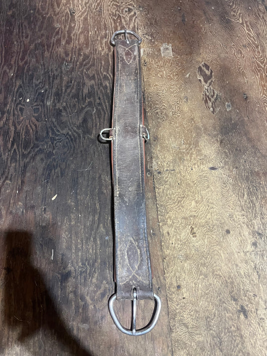 34” used leather cinch