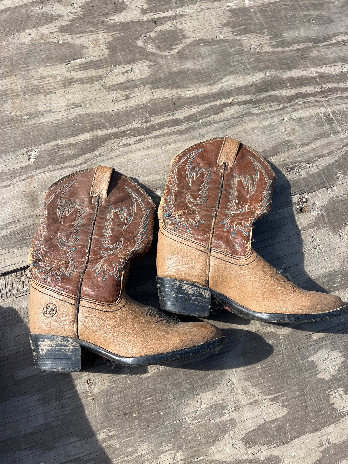 Girls cowboy boots