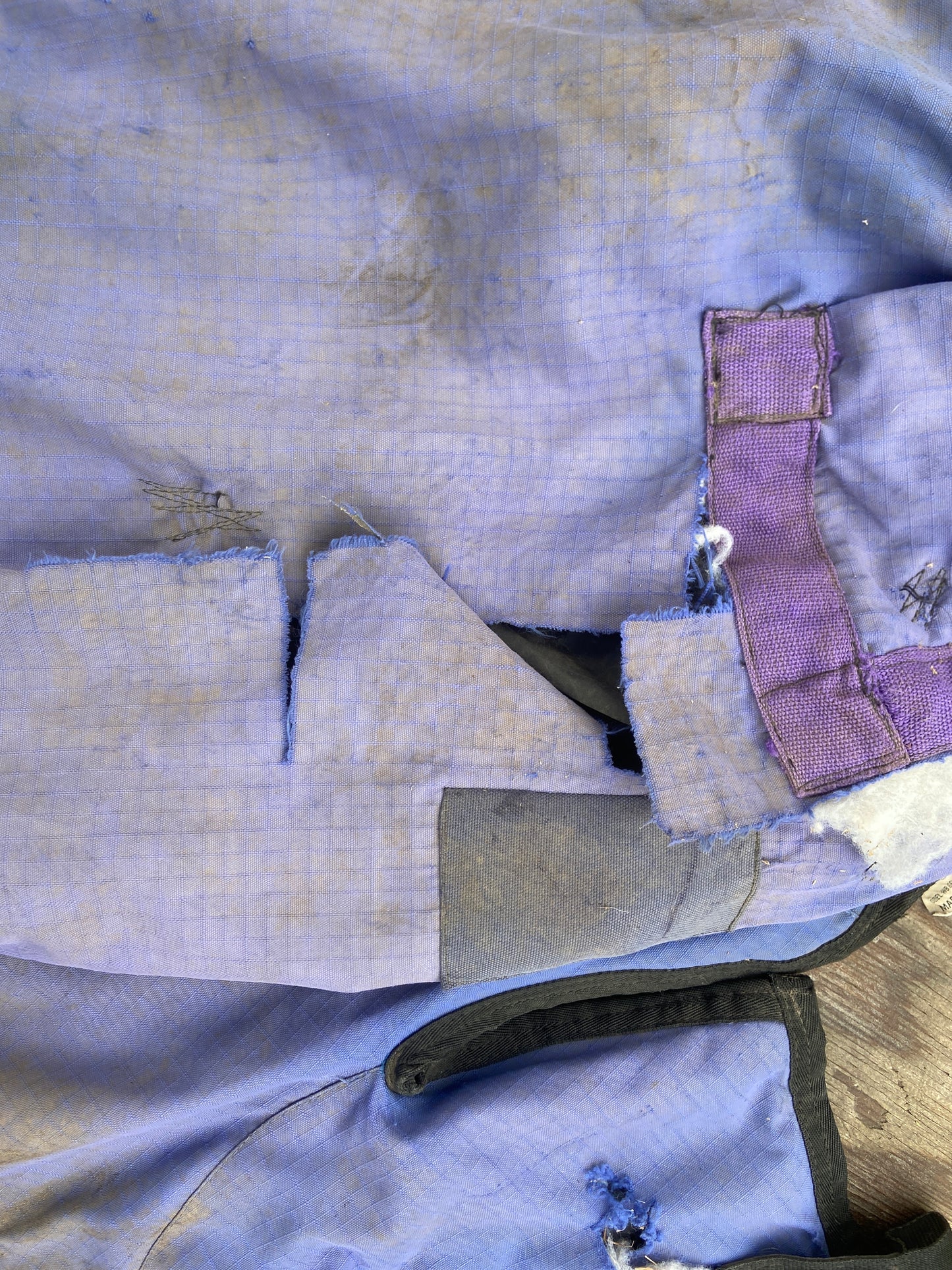 87 weatherbeeta with hood needs repair note photos