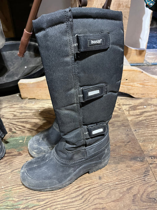 Junior size 1 winter riding boots