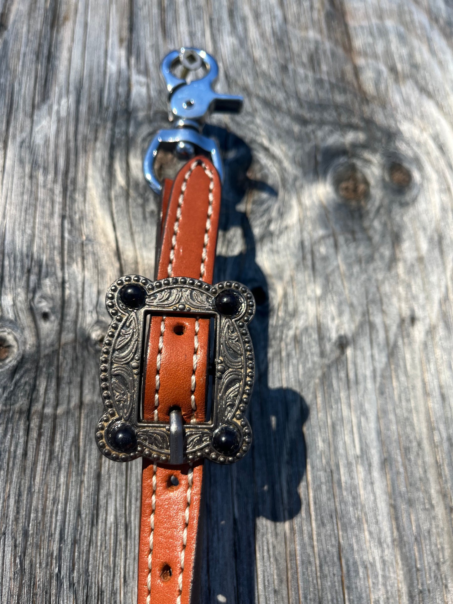 Spotted wither strap