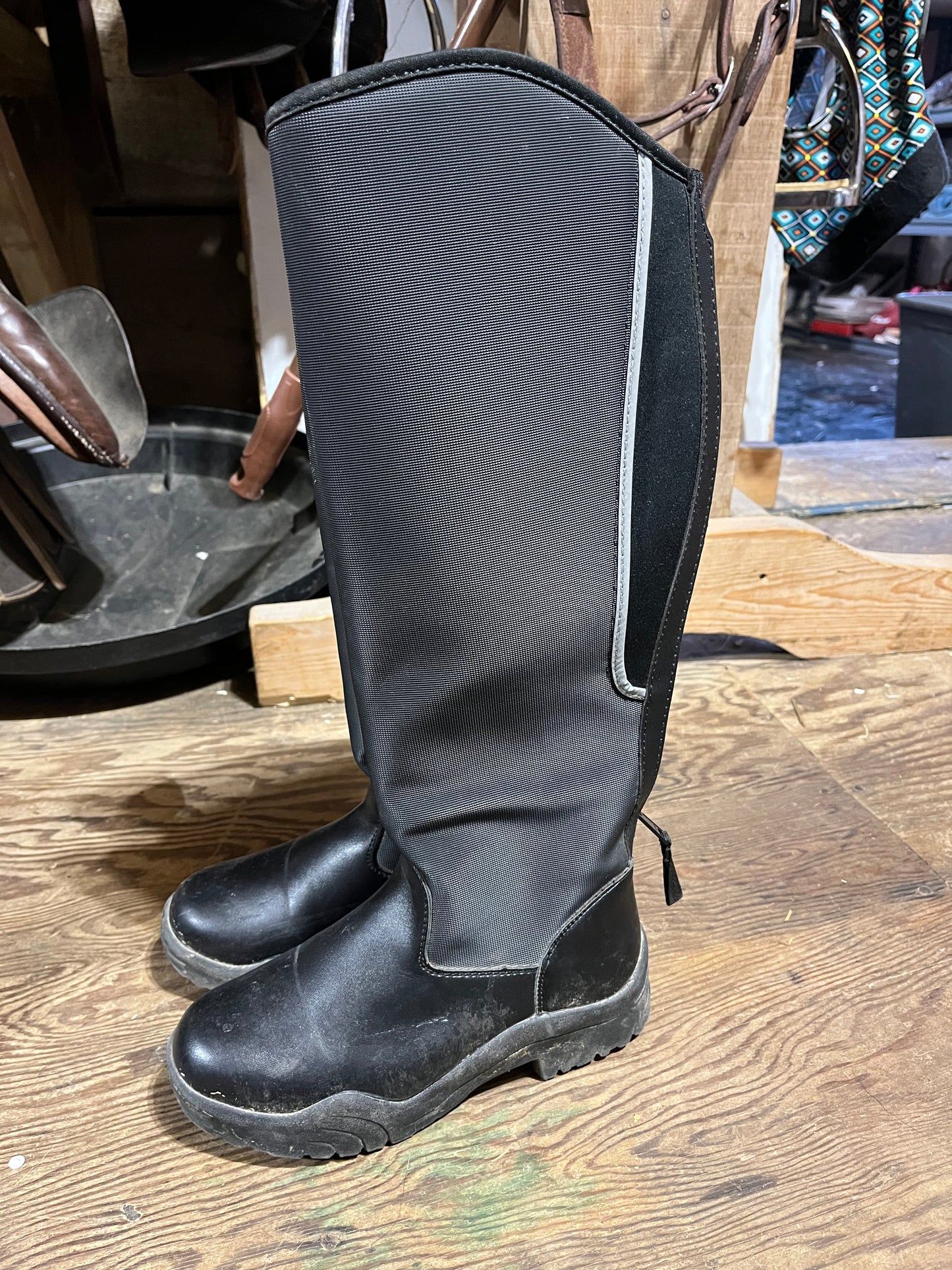 Kids/ junior size 36 winter tall boots online says equivalent to 4.5/5