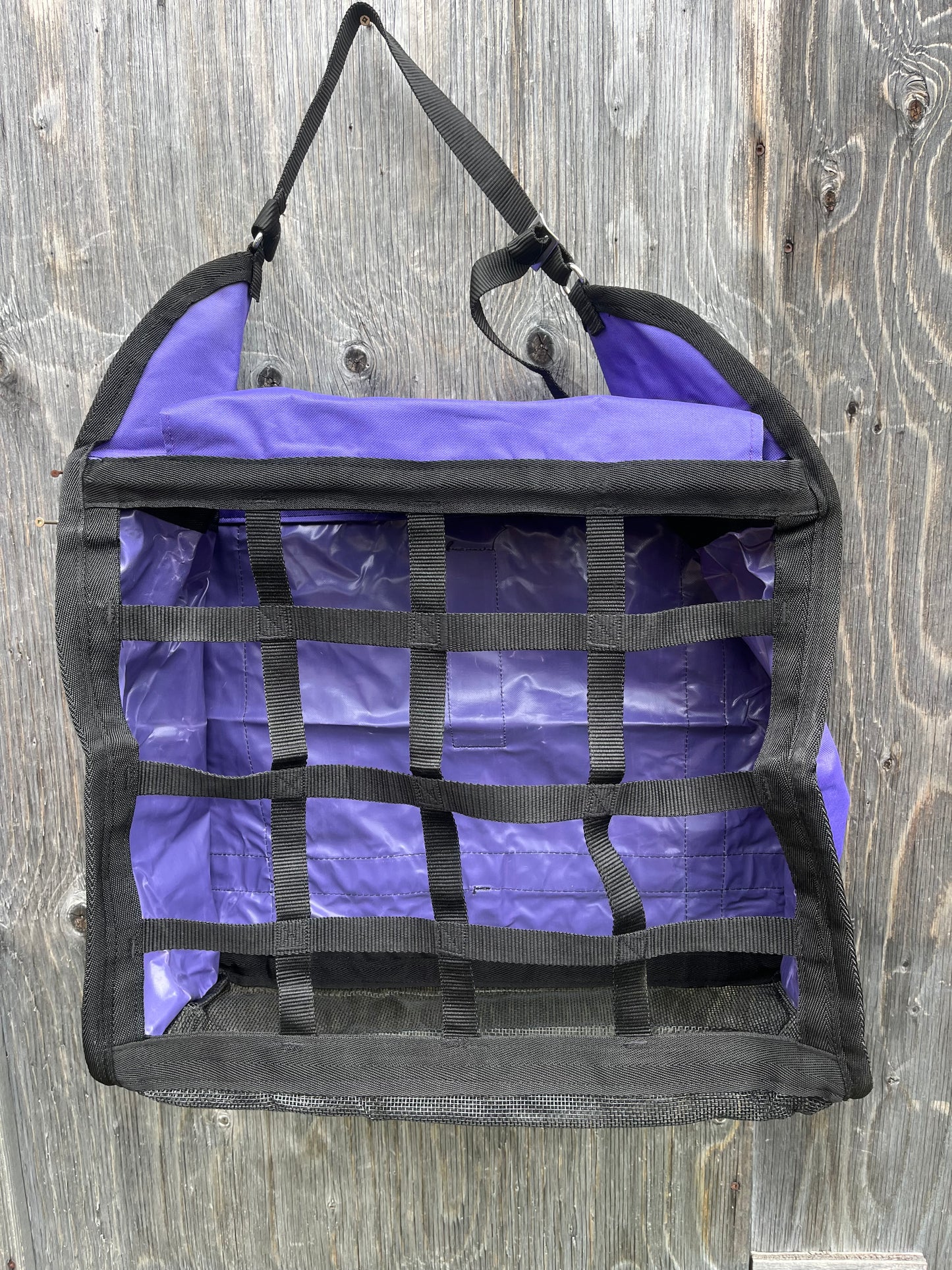 Economy clearance top load hay bags pack of 3 (1 of each color)