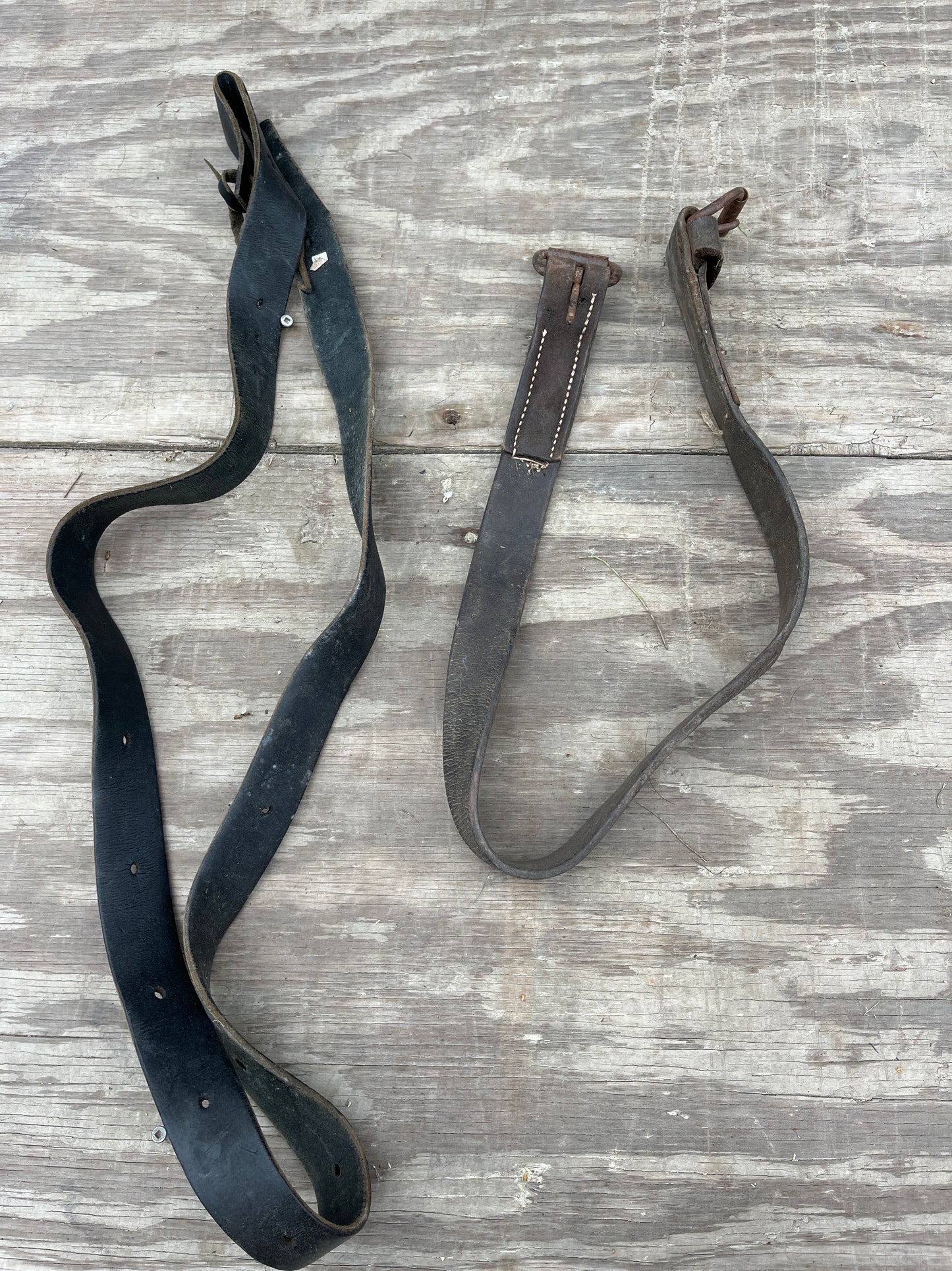 Black leather latigo and cheap old rear cinch