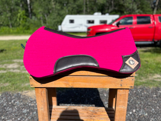 Hot pink close contact western pad