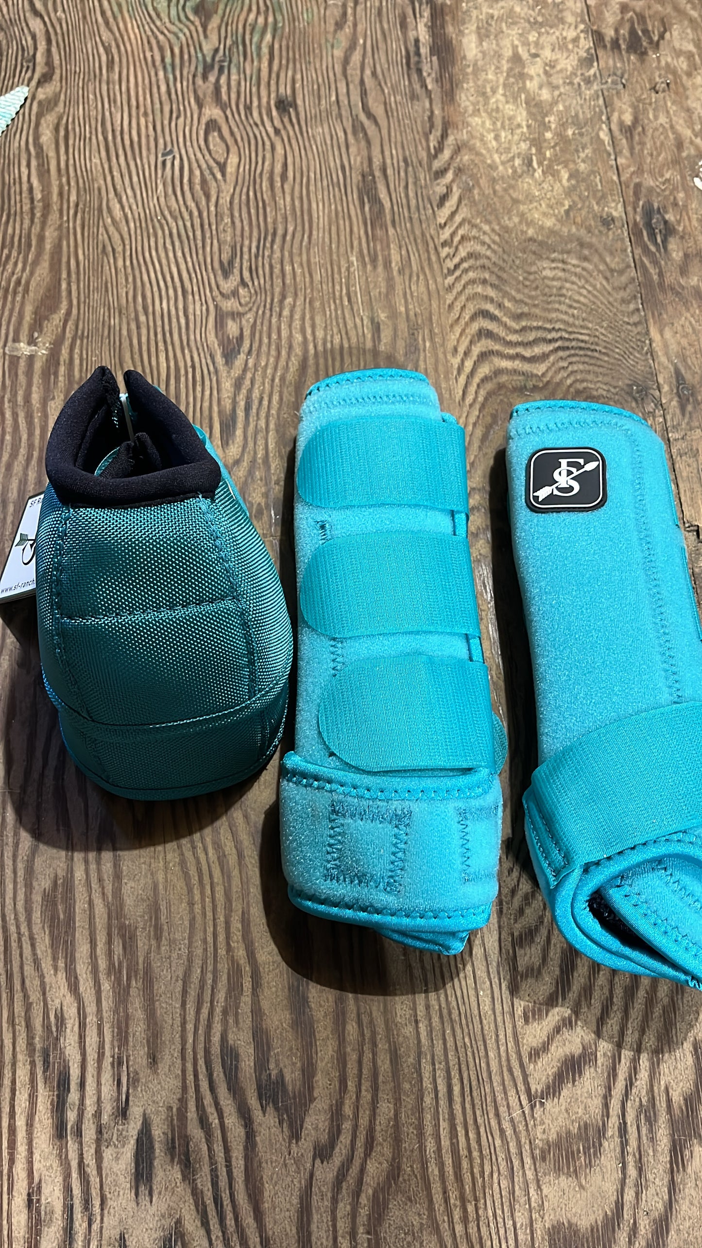 Teal medium sport boots and bell boot set
