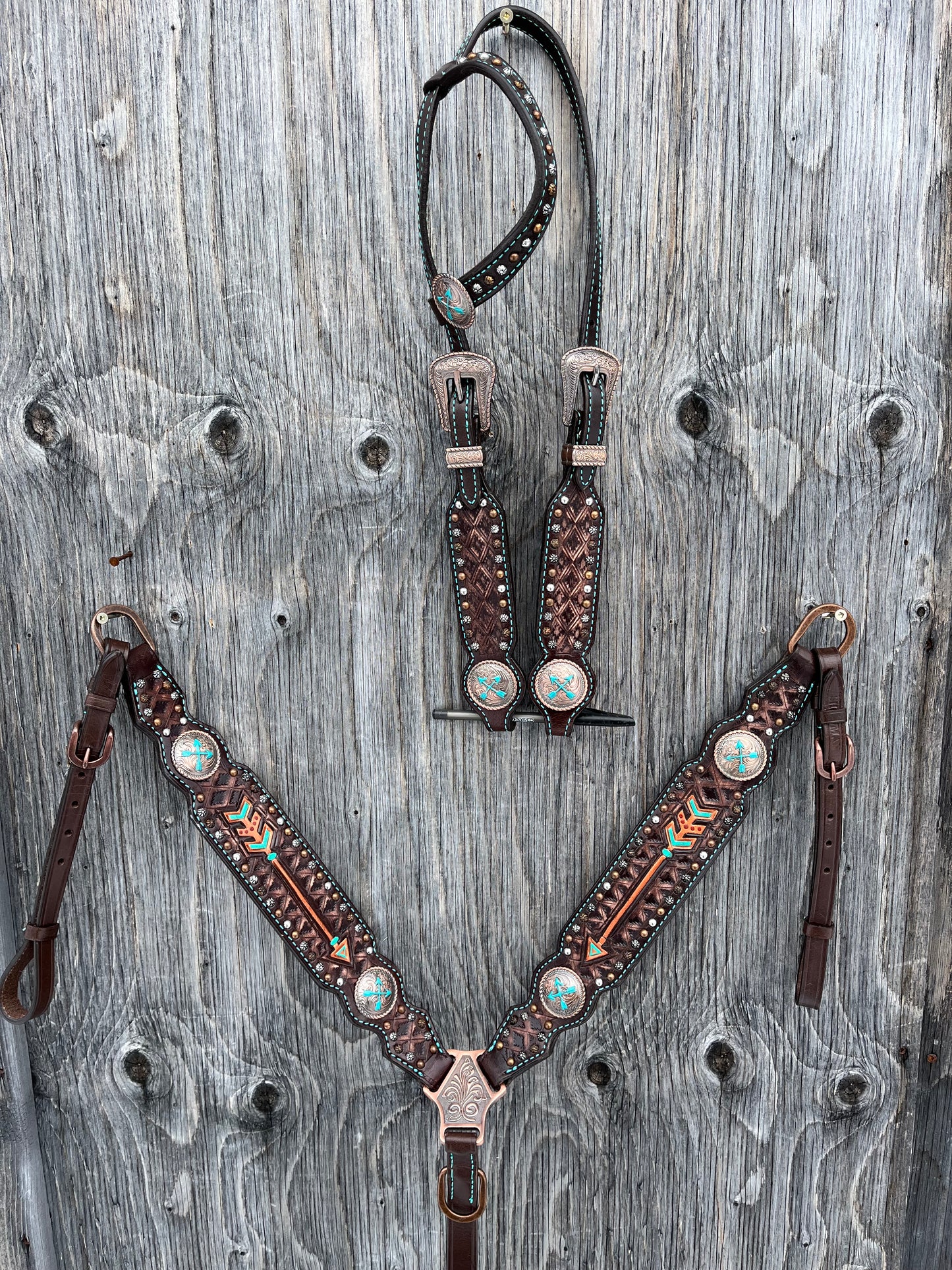 Copper arrow tack set