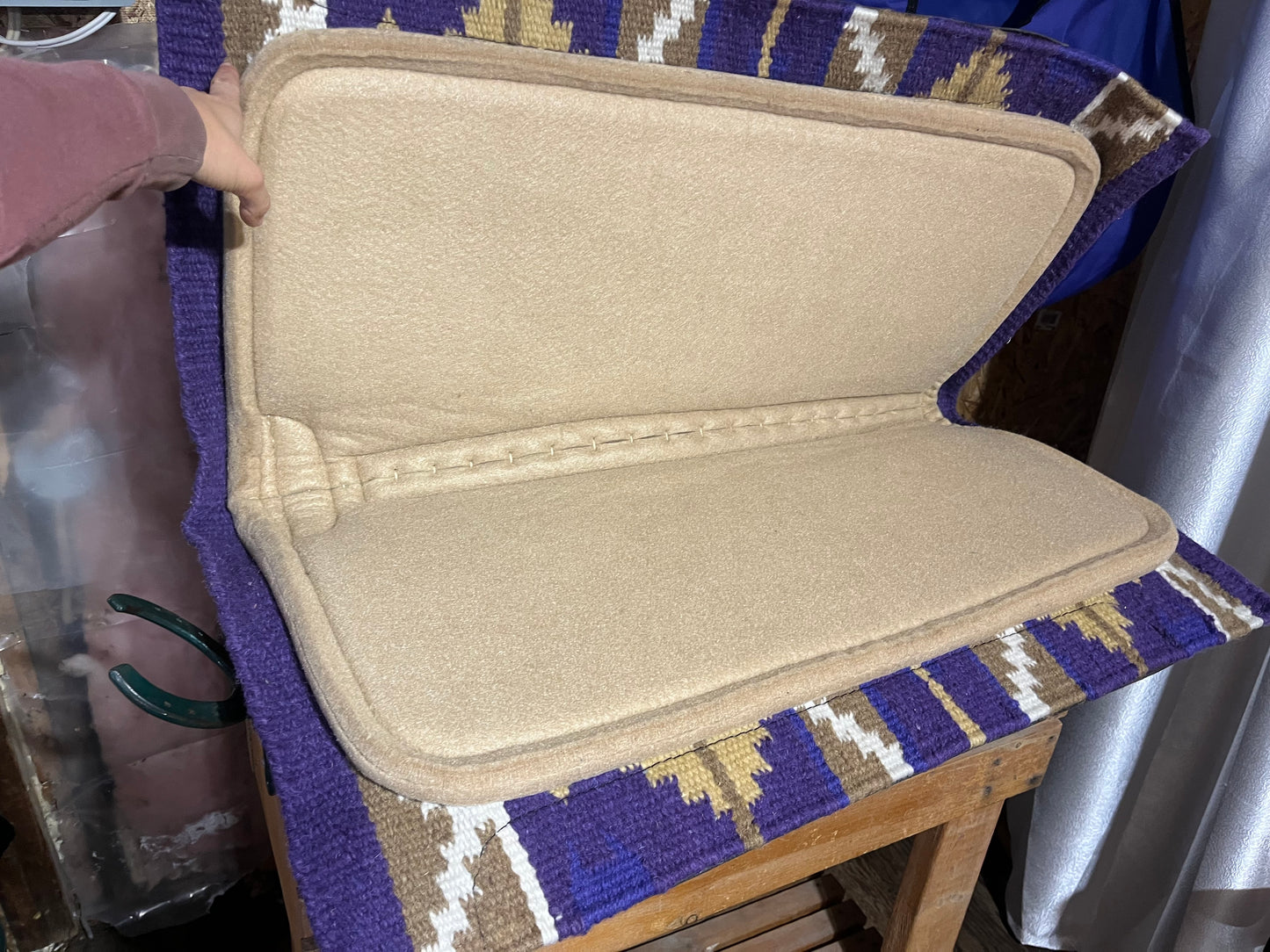 Purple wool top contoured show pad 34x40 with 1” memory felt bottom