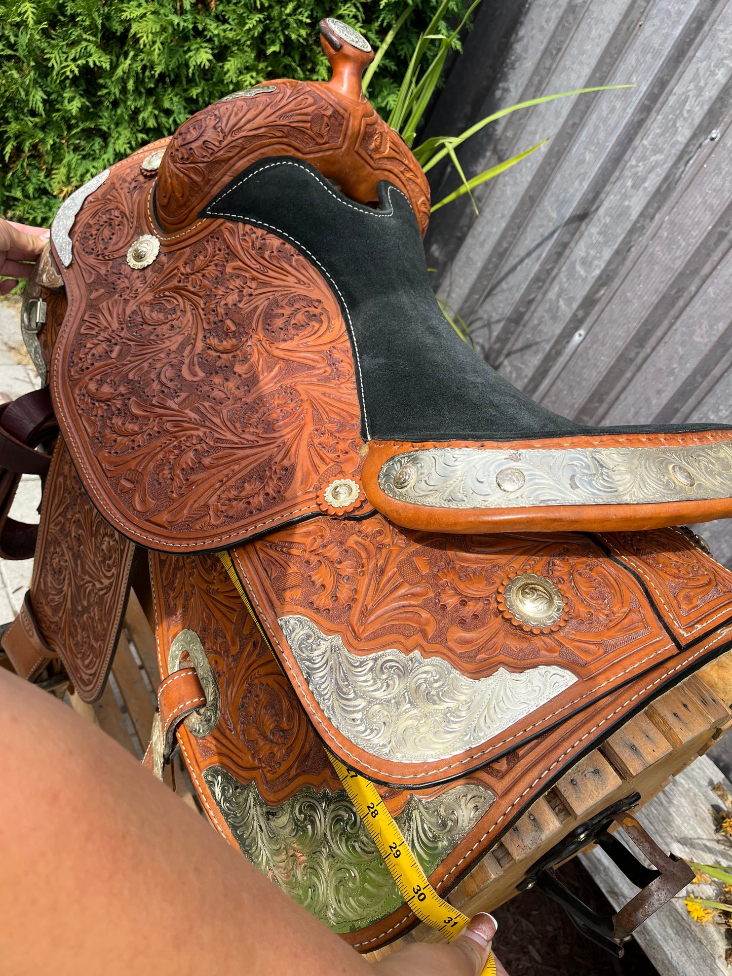 18” Corriente show saddle