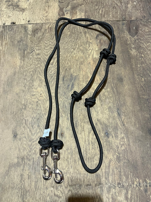 Black knotted barrel reins with snaps
