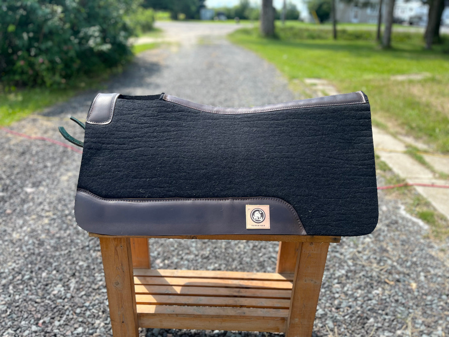 Black wool pad