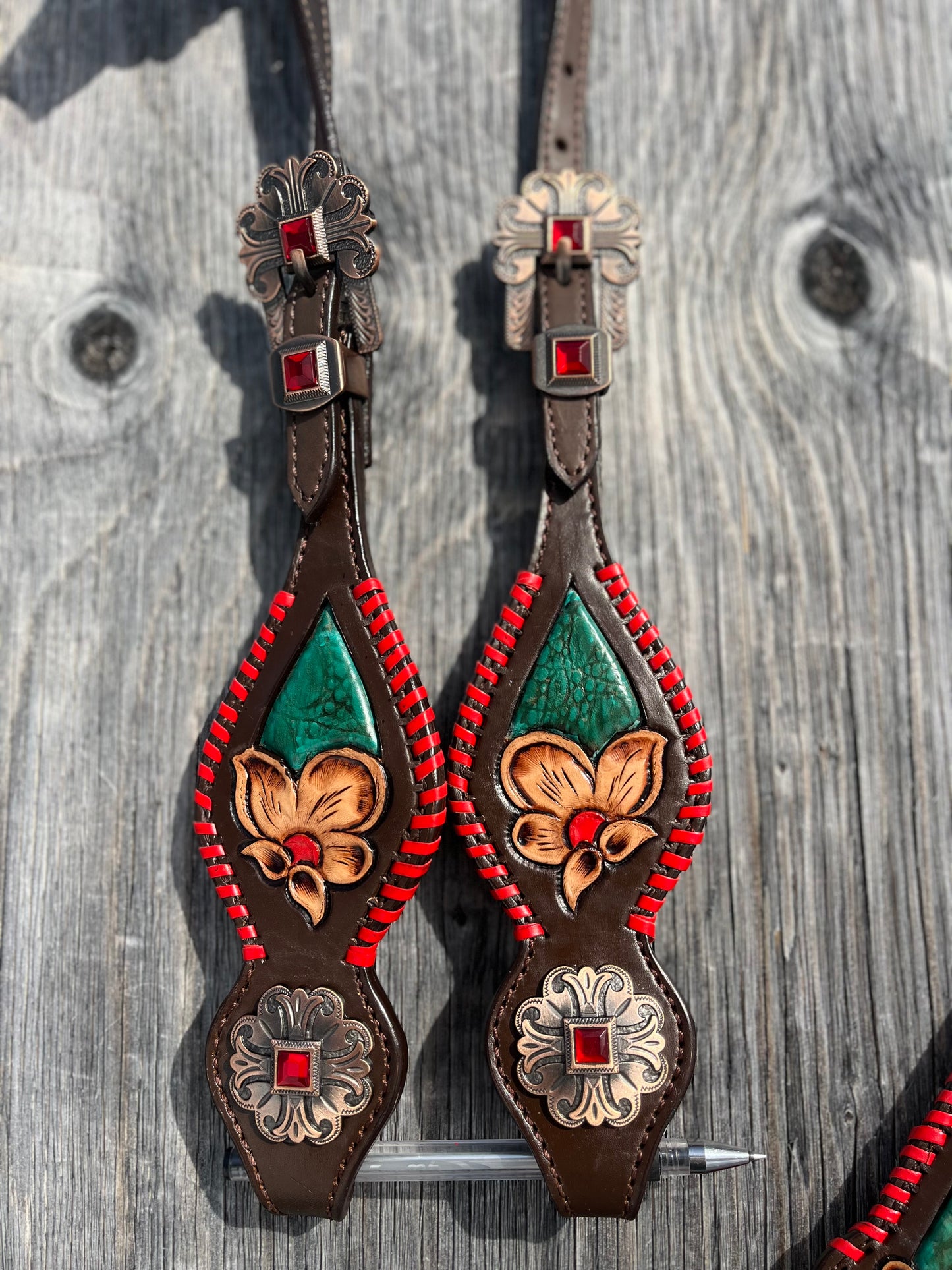 Red buck stitch flower tack set