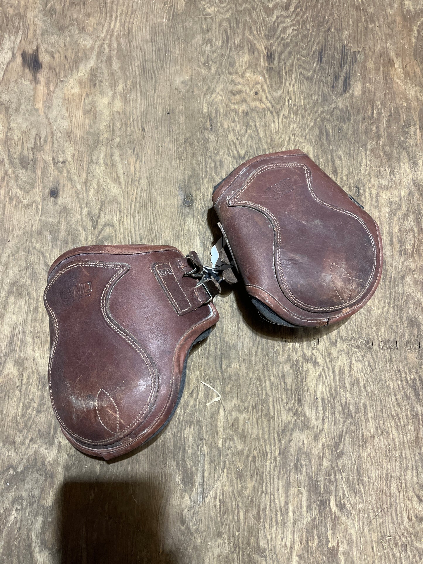 M/L CWD leather boots