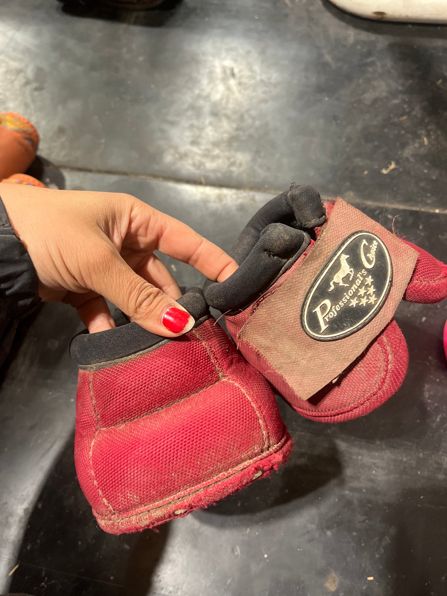 No turn bell boots one Velcro popped off
