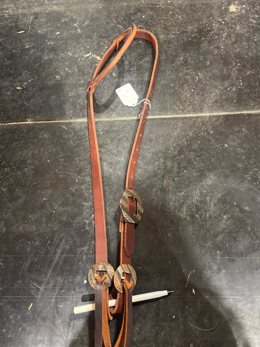 Copper oval slot concho one ear