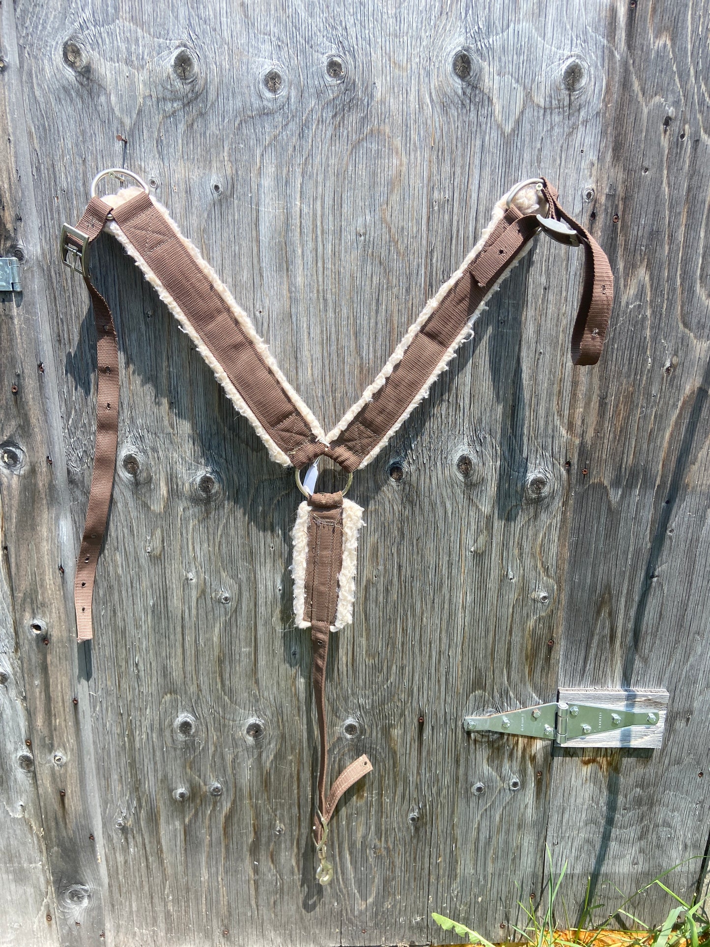 Fleece breastplate