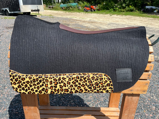 Black cheetah open wither round skirt 28x1/2” pad