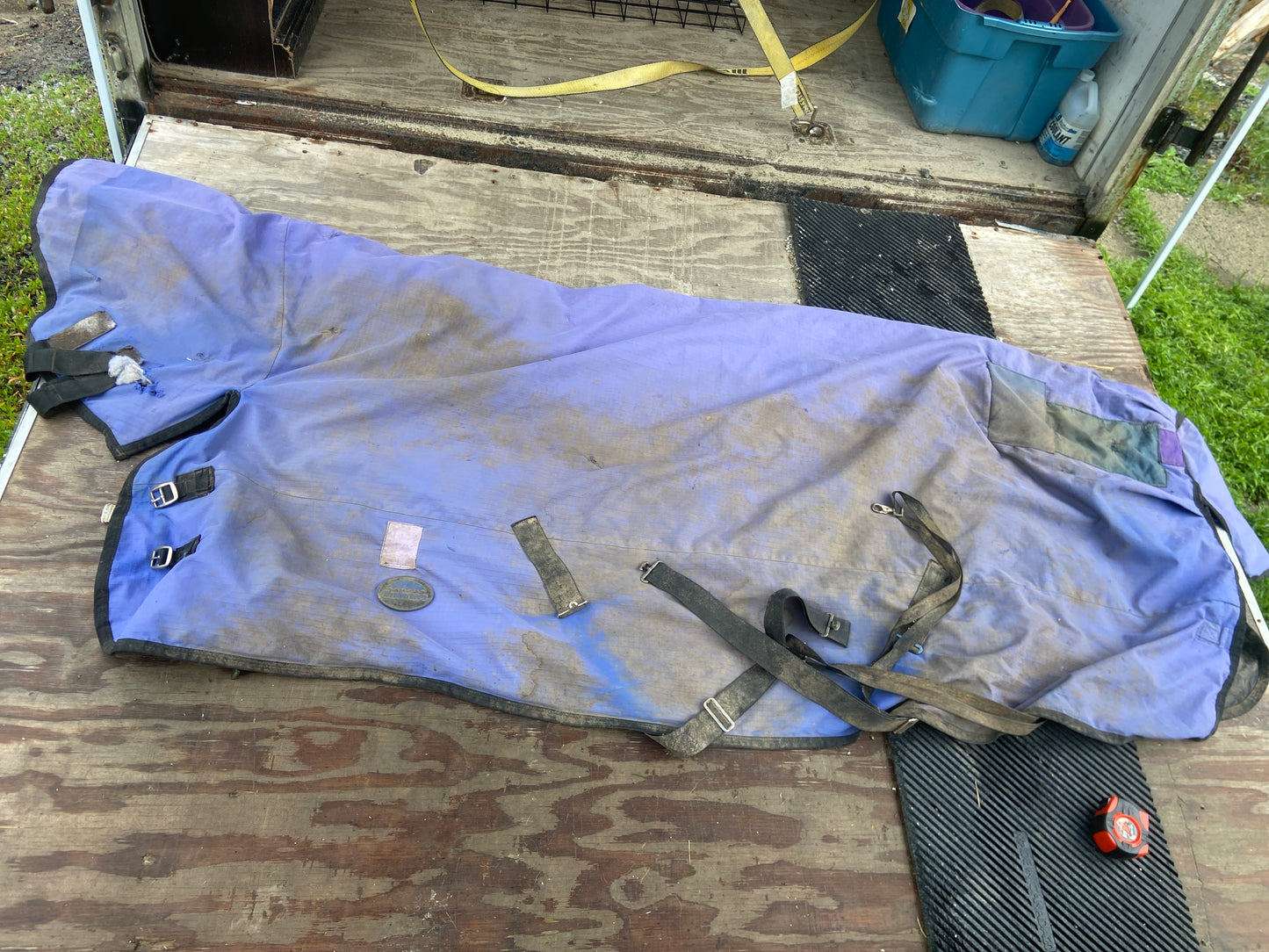 87 weatherbeeta with hood needs repair note photos