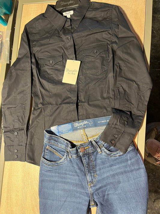 Black button up wrangler show shirt