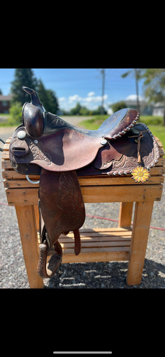 16” older circle y saddle note description