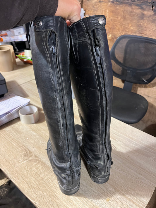 7.5 Ariat medium height wide calf