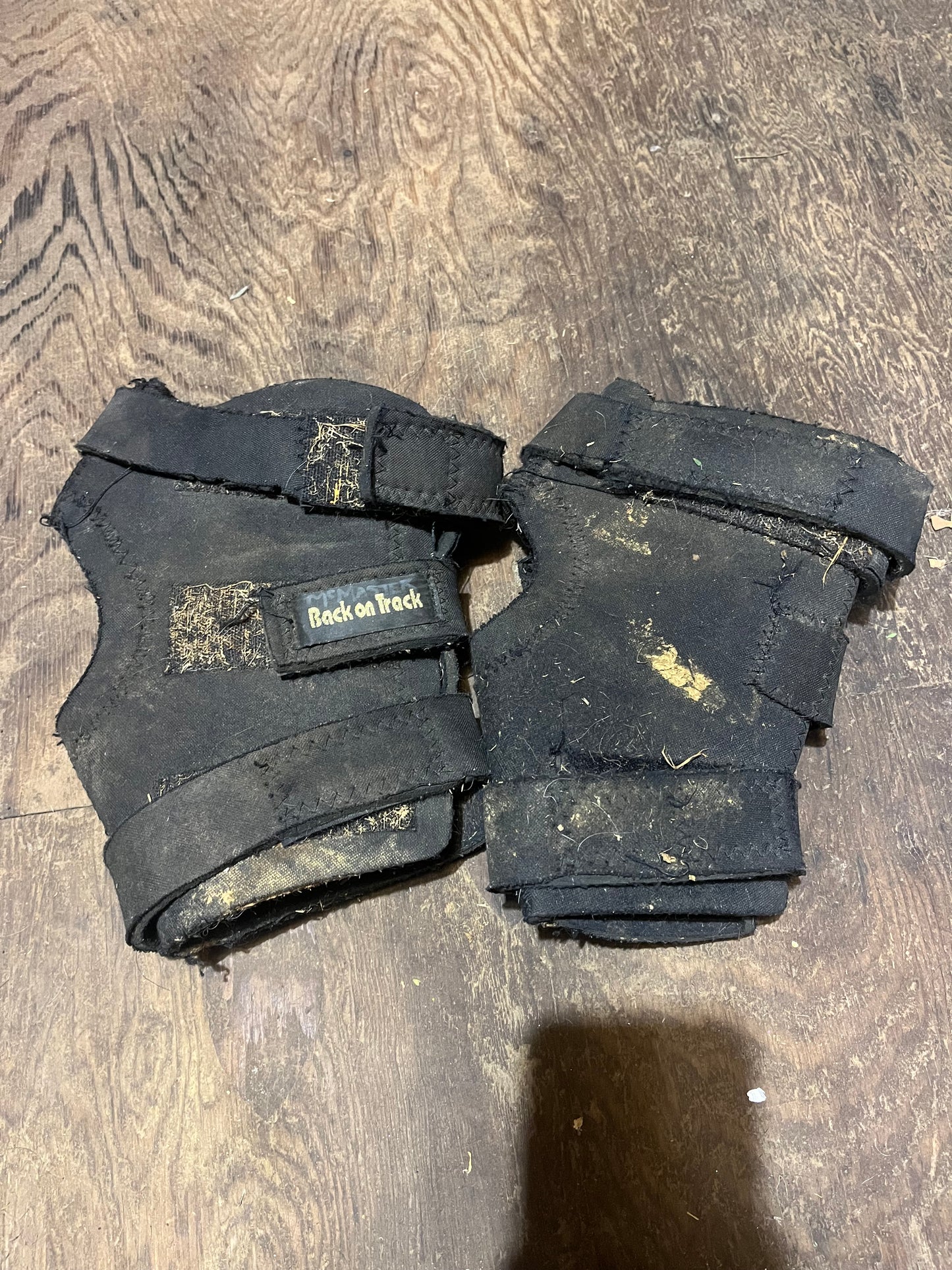 Medium used back on track hock boots some wear