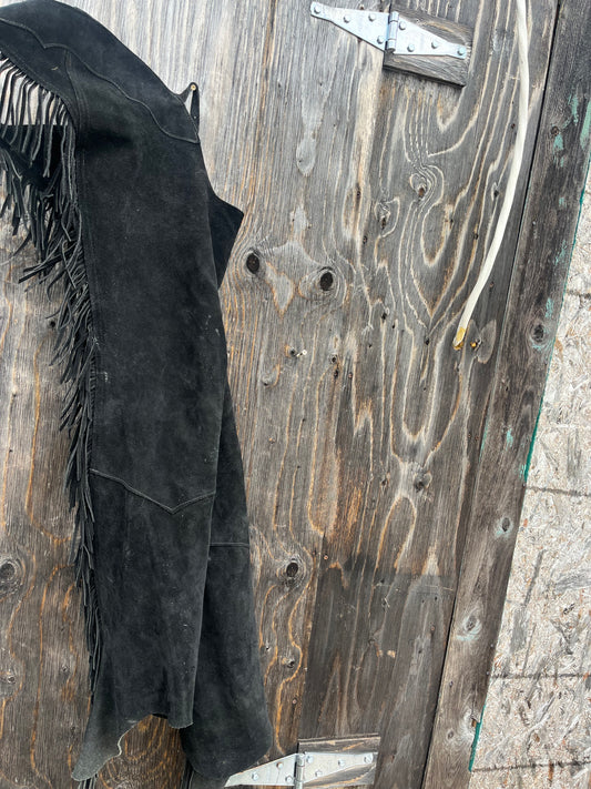Medium women’s western chaps with fringe