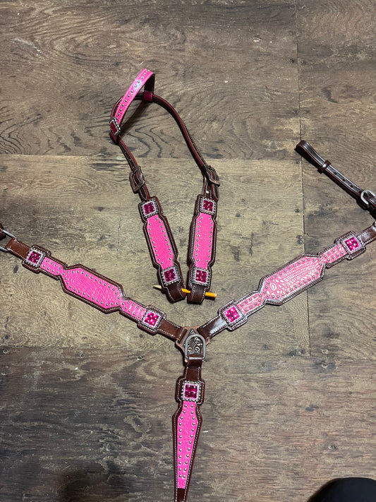 Pink one ear tack set