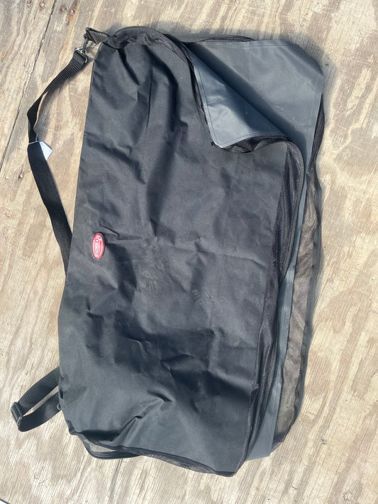Broken zipper western pad carry case