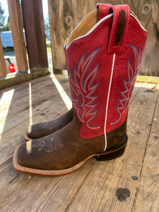 Women’s size 7 cowboy boots