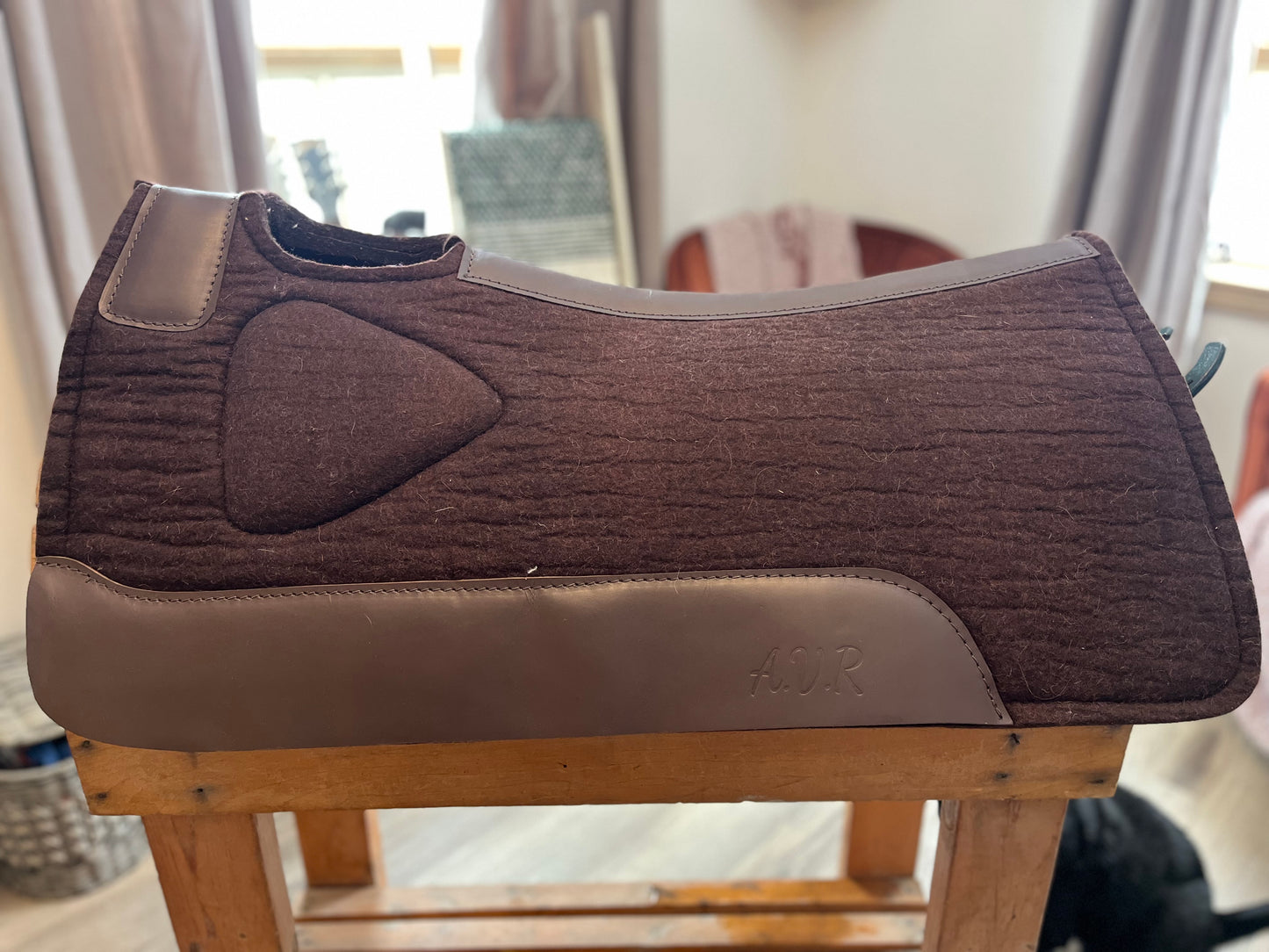 Chocolate 31 x1” correctional shoulder build up pad